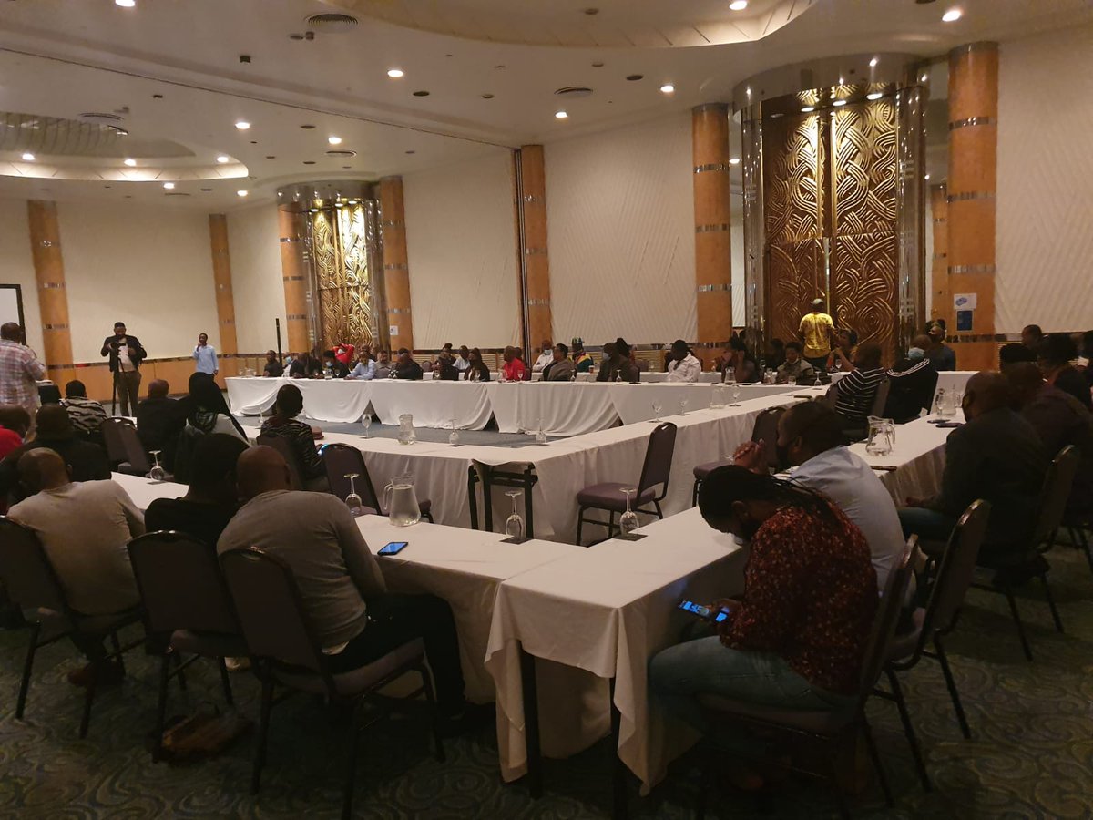 xuberaird's tweet photo. Quoting Adv Muzi Sikhakhane, Prof Malekane says the lawyer was right in his observation that the difference between what Blacks can achieve is unity. This is compounded by a crisis of leadership and disunity among political parties. #Nativeprofessionals @insightfactor @xuberaird https://t.co/6zKBTcf78R