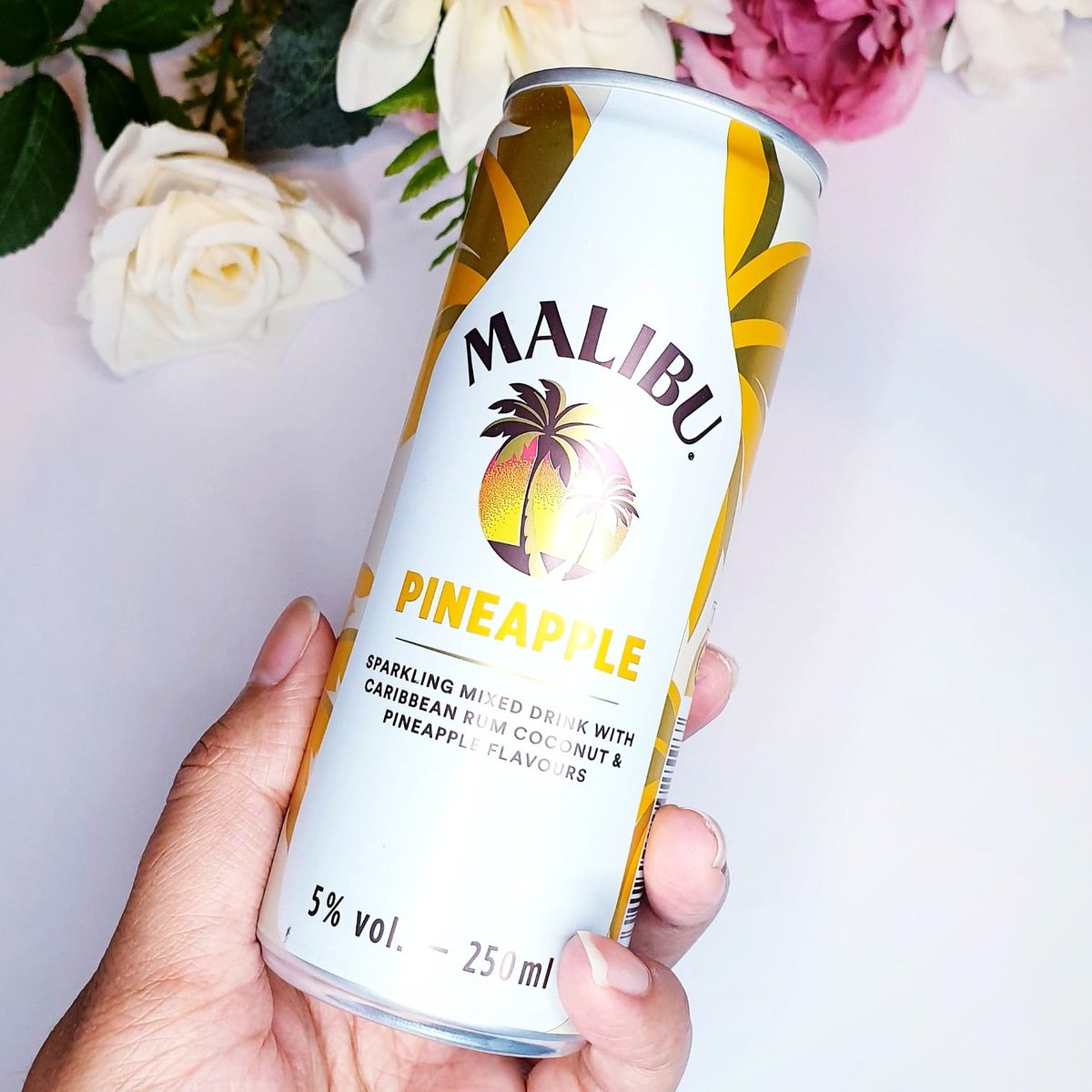 samples_beauty's tweet photo. The last of the goodies from the #Triyit box ❤

#triyituk #Triyit #malibucans #malibu #rum #gifted #freebie #tester #reviewer https://t.co/sghgyBjTGh