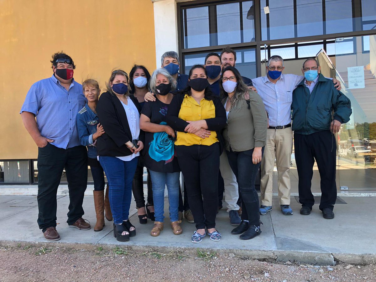 aletex81's tweet photo. Muy orgullosa de cada uno de ustedes y de este gran equipo que se armó y que perdurará xq hay muchas ganas y compromiso de seguir adelante.
Asunción de nuestros concejales Municipio 18 de Mayo
@rrolonseni @Gabriel32214040 @E_Ortega33 @Edil_alerepetto
#GuillermoFerreira #MarioPan https://t.co/RPJz2JGRiD