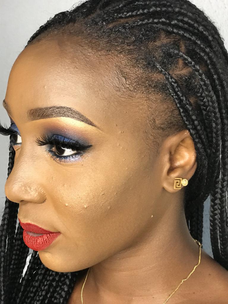 yarinyanmamanta's tweet photo. This is how I earn my daily 2k, red is always a win.

Show your girl some love , retweet and like pleaseeee😍😍 https://t.co/f99Zs7AH8h