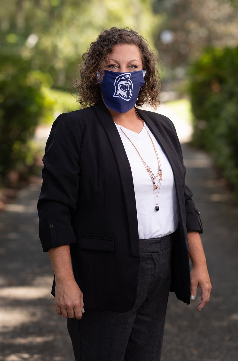 UWF's tweet photo. "I wear a face covering to protect my family." —Niki Morgan '21
#ShieldUpArgos | #UWFStreetTeam https://t.co/hkmCshraJy
