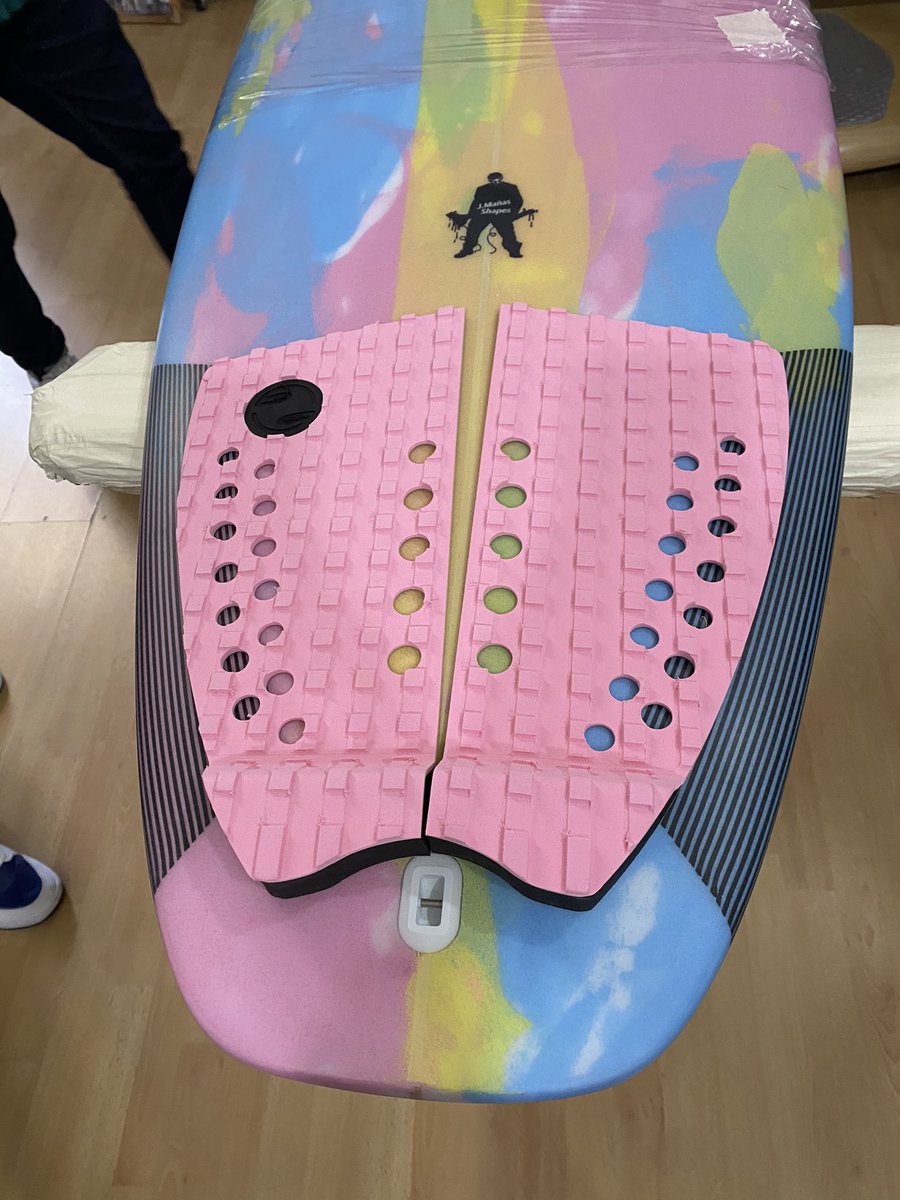 surf_pad's tweet photo. https://t.co/ZrX1fL0ehV
Grips fabricado por surfers para surfers.
Avalados por las mejores manos, el Shaper Jmañas que lleva fabricando tablas de surf desde 1993.
Somos fabricantes Españoles. https://t.co/VOd6ctkmnR
