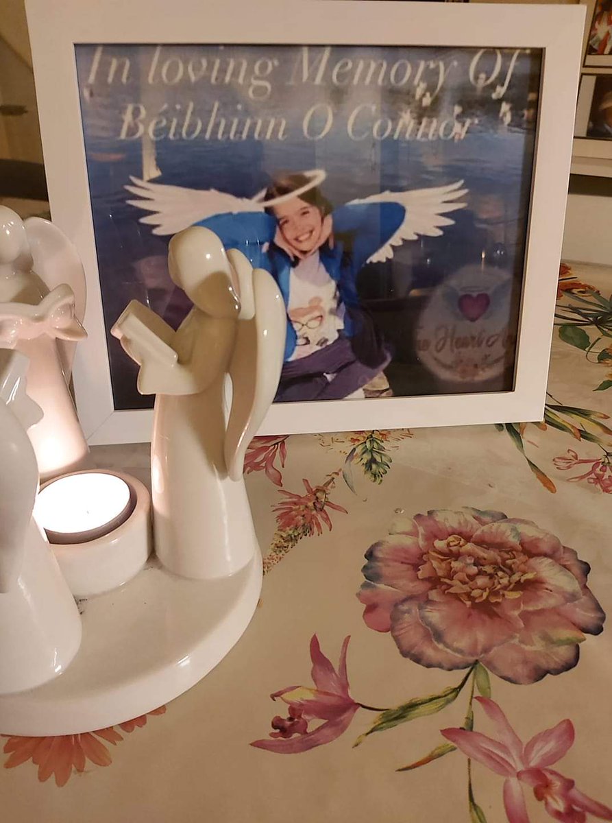 theheartangelb's tweet photo. Some photos of the candles being lit tonight in memory of #theheartangel while her favourite show, the Toy Show will be watched across the country. Keep her memory alive. Light those candles and share your pics ❤ See https://t.co/l484Wy1Ji3 for more info https://t.co/RryQDDVG0C