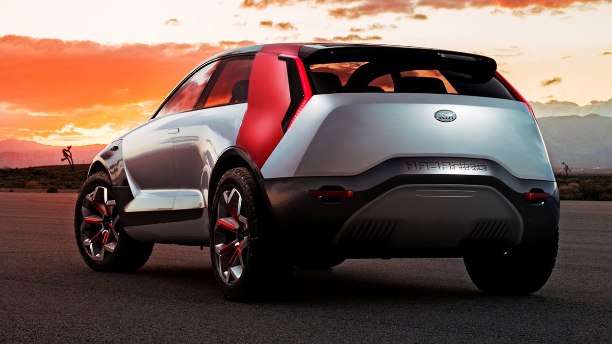 KiaMexico's tweet photo. RT si tu corazón se aceleró al ver a nuestro #KIAConcept 𝑯𝒂𝒃𝒂𝑵𝒊𝒓𝒐 😍💗
¿Qué motor le pondrían? https://t.co/7FmDMPHPc2