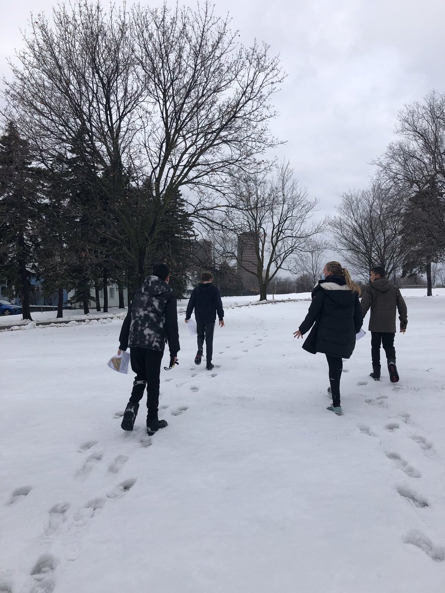 laserccsg's tweet photo. SAM Sportif 8e action!! Et un grand merci à Mme @Mme_Bazinet de nous avoir accompagné!! @OttawaOC @ecolecatholique @CcSamuelGenest https://t.co/FTBIiP8qwc