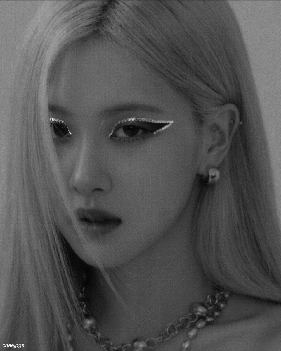 chaejpgs's tweet photo. #ROSÉ in euphoria https://t.co/IGaqAeW06N