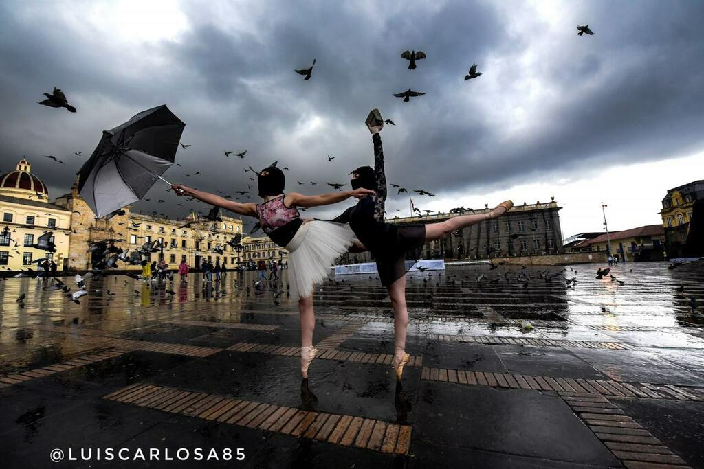 Art and Resistance Photograph Series, by photographer Luis Carlos Ayala capturing artistic interventions during the mobilizations in Bogota. “2019 was a year that has made clear the need to resist, persist, and seek change” as the artist states.

Models / Dancers: Diva Lopez…