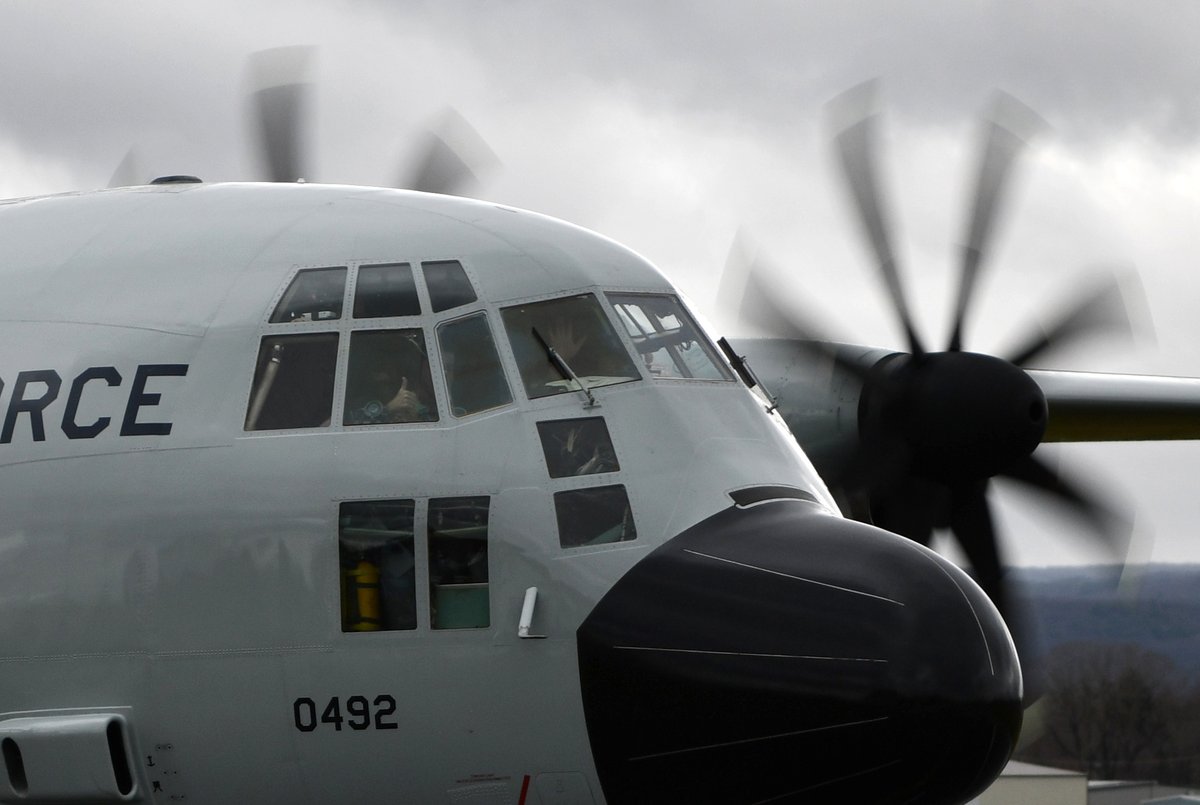 AirNatlGuard's tweet photo. 𝐕𝐨𝐭𝐞 𝐍𝐨𝐰: Help pick this month’s #GuardPic by replying with the number of your favorite photo below. The image with the most hits by the end of the weekend will be named the November 2020 Guard Pic. #PickYourPic https://t.co/zJaKrj9fTq