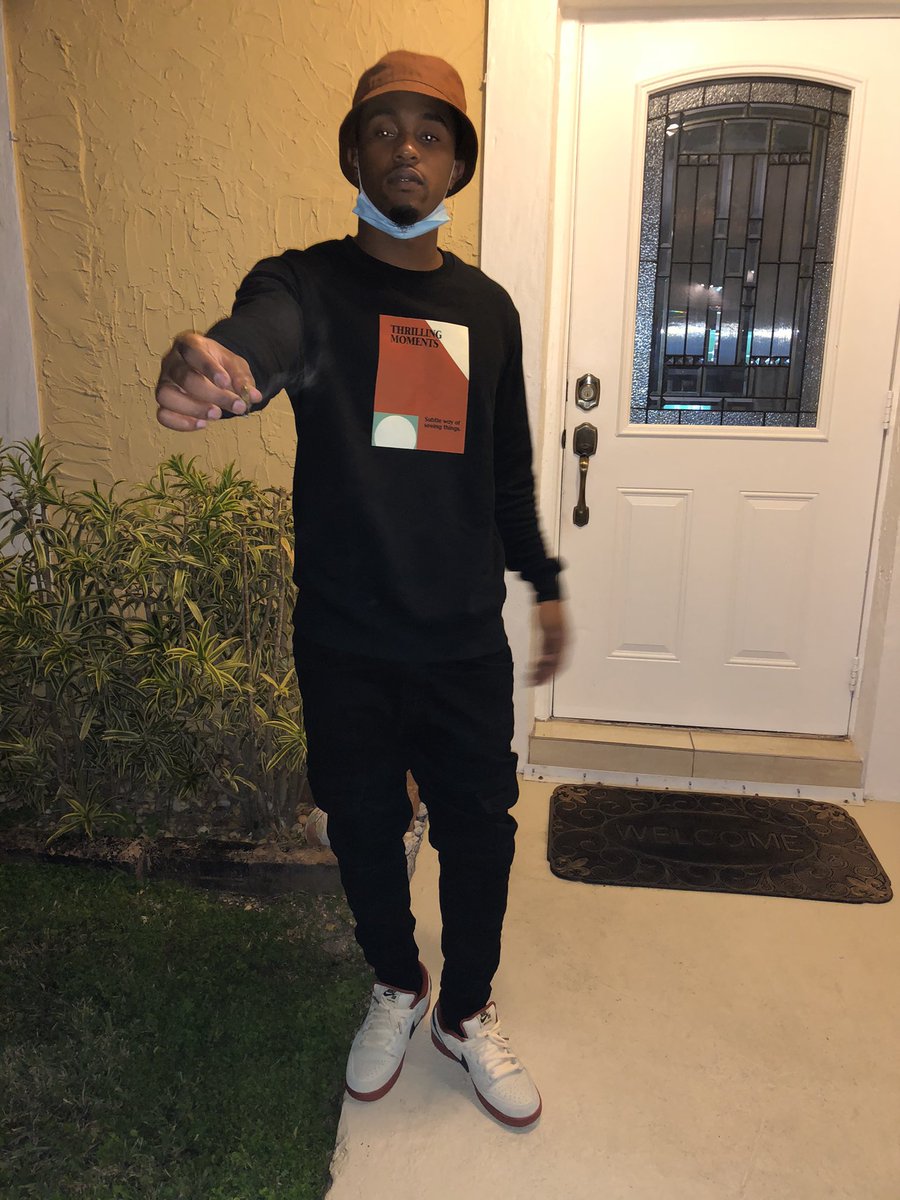 geepaid's tweet photo. What Another Nigga Eat Ain’t Gon Make Me Shit, All My People Get A Plate When I Eat G SHIT! #ThanksgivingRecap🍁 https://t.co/nV2k2IP5LC