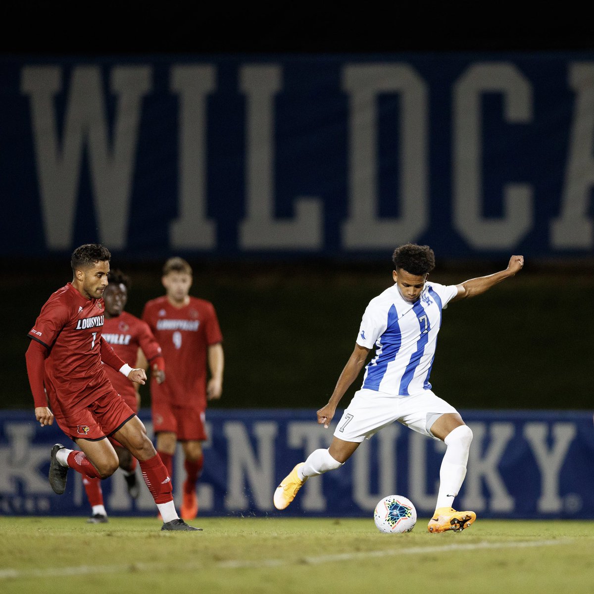 UKMensSoccer's tweet photo. #FallFeatureFriday: @Danevans00 

⚽️ 6 points
⚽️ 2 goals
⚽️ 2 assists (tied for most on team)
⚽️ 10 shots, 4 on goal (.400) https://t.co/0eGxJ6tAK1