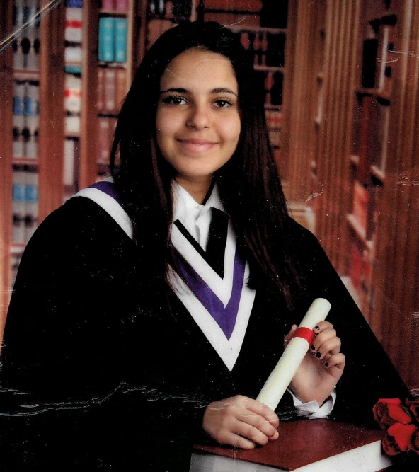 MISSING: Theresa Brown, 15 - Last seen November 25, 4:45 pm, Kingston Rd + Ellesmere Rd - 5'4, 140, light complexion, medium build, - Long straight red/black hair - There are no clothing descriptions #GO2235618 ^dh