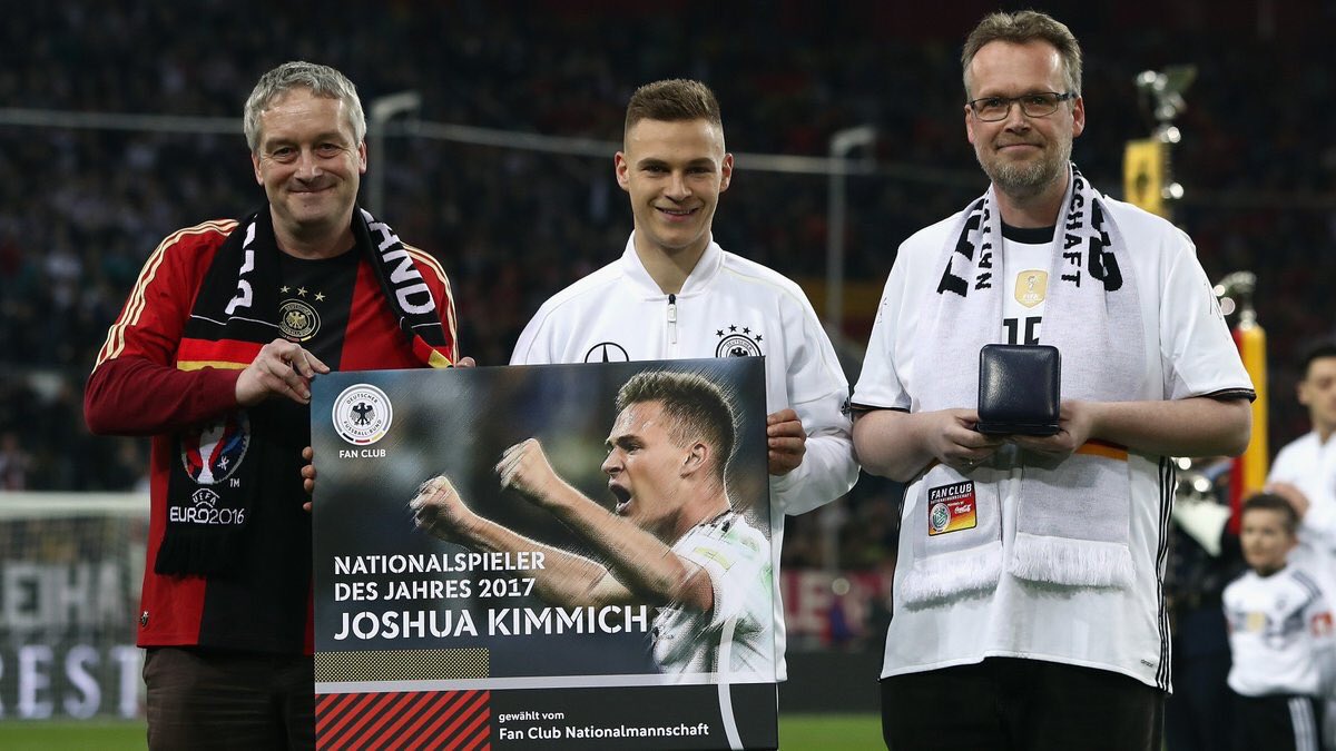 With Lahm retired, a spot was free in the midfield, and Kimmich filled it and then some! 2017 was a huge year for Kimmich, he stepped into Lahm’s shoes almost instantly, putting in some stunning performances, and ultimately winning the German Player Of The Year accolade