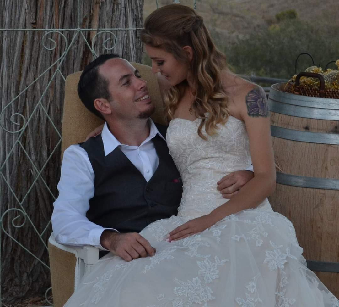 liamsgriffin's tweet photo. Since 2009, I had the prettiest and very incredible girlfriend I could have ever asked for. Then in 2015 she became my wife. Shes birthed 3 of my children, and somehow is even prettier today than when we met. This year has been hard on us, but she is forever my person #prettywife https://t.co/HLNQKlT68T