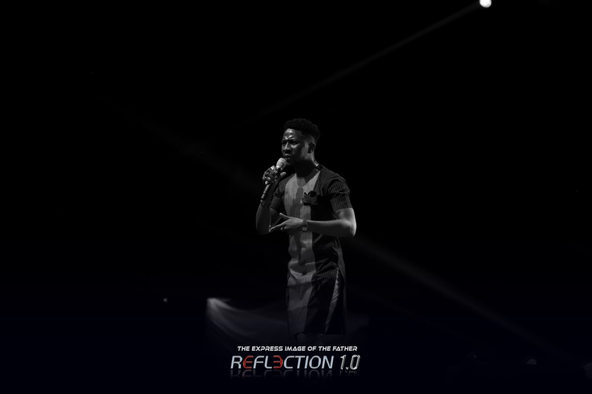 thereflectioni3's tweet photo. Reflection 2020

@okopi_peterson 

#Reflection1.0
#worshipconcert
#ETIOG 
#TheReflectionIbadan
#ReflectionConcertNow https://t.co/yf4168meGr