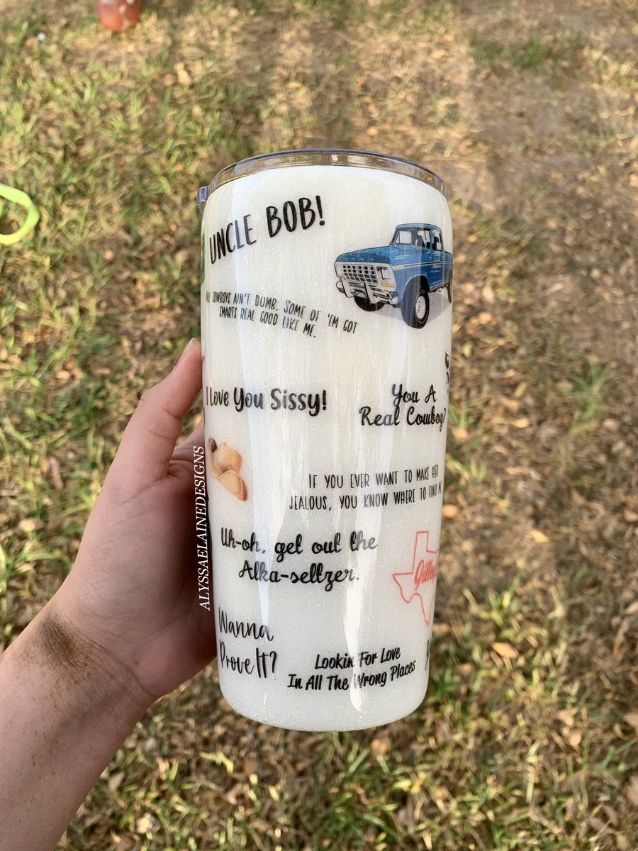 alyssaelainedtx's tweet photo. Hope everyone had a great thanksgiving &amp; an even better safe shopping day! 🖤

Kinda still obsessing over this tumbler! 
**Reminder // Tumbler orders are currently closed. https://t.co/JC2R25AQi0