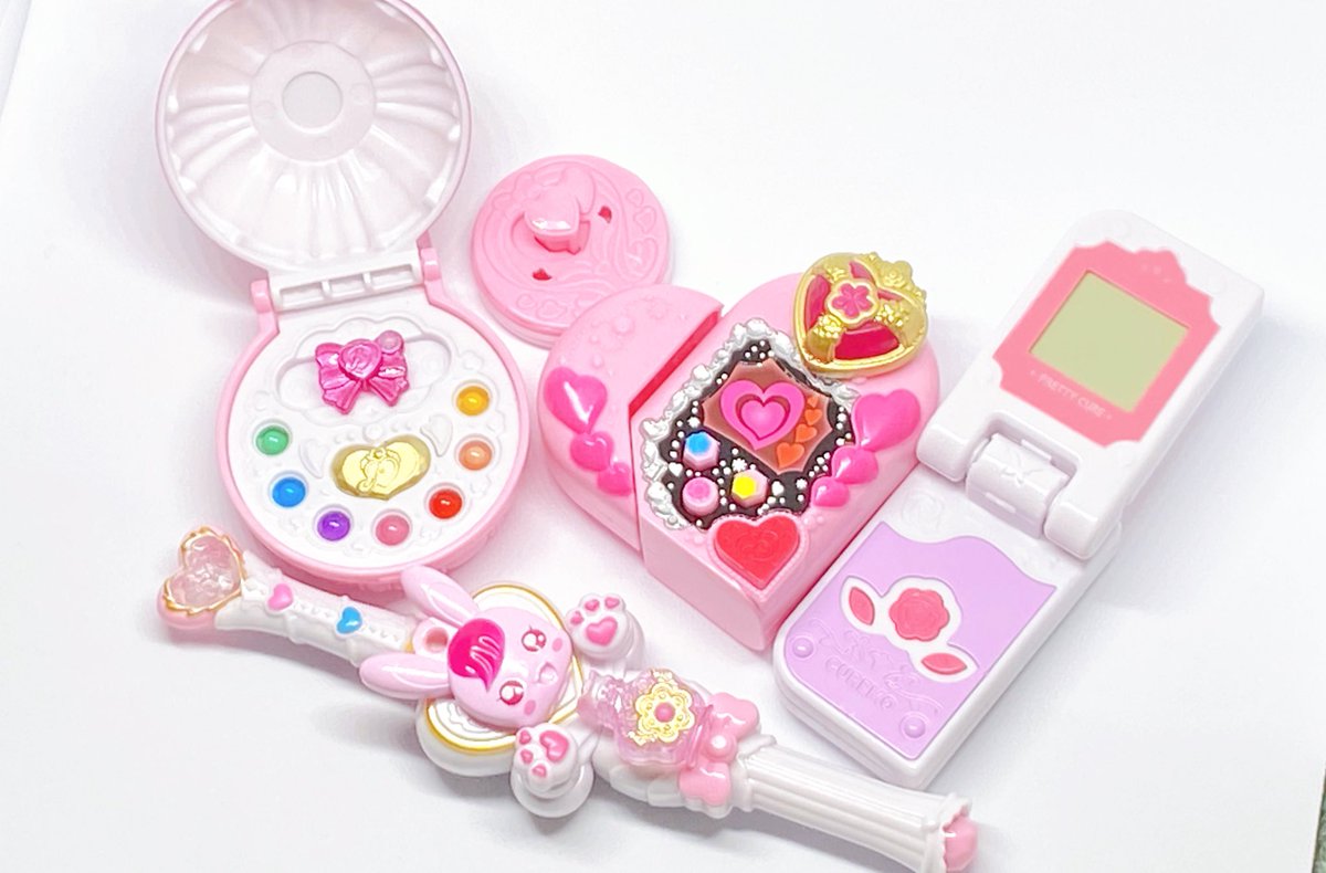 Kasumi ねとらぼでプリキュア記事月イチ連載中 ガチャポンの プリキュアオールスターズなりきりプリキュアdx 回してきた 変身アイテム4種 いやコレどれも300円以上の超絶クオリティーですよ
