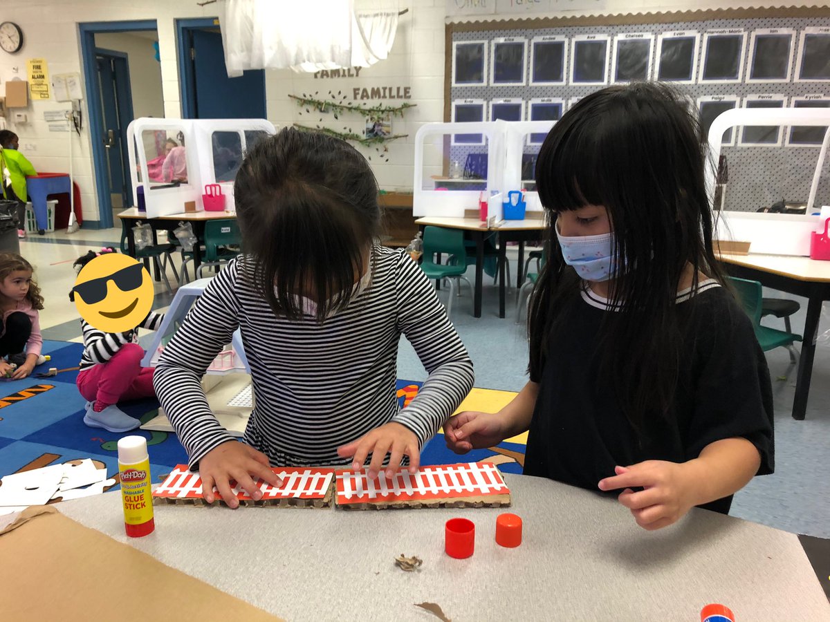 MrsFishSKT's tweet photo. Exploring symmetry by making our own puzzles! Students ticket to play today was discussing which ones were symmetrical with a friend and sharing their answer with an educator. #demonstratingmathbehaviours  #reducereuserecycle #ocsb https://t.co/lTikaH53rO