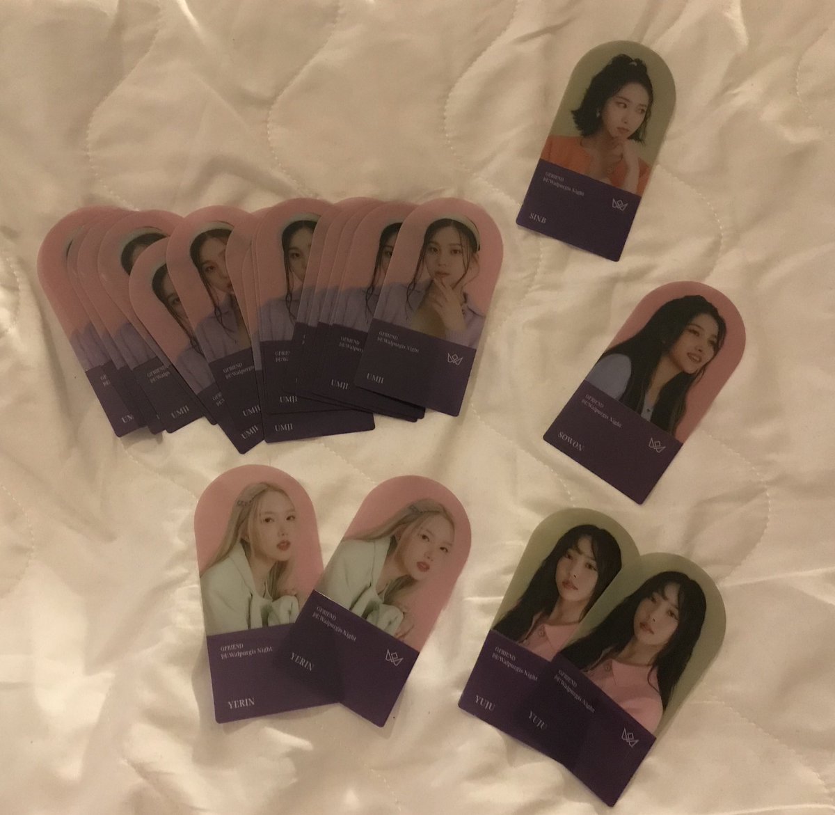 serenadeGOs's tweet photo. our pulls from walpurgis night ! we got cursed with sowon &amp; yuju cards and a lot of umji standees 😭😭 sorry for the lack of umji pcs,, we’ll make sure you get your 2nd/3rd choice !! at least everyone that ranked eunha at no 1 can get one pc each 🥺 #serenadeupdates https://t.co/vL5kIT80J7