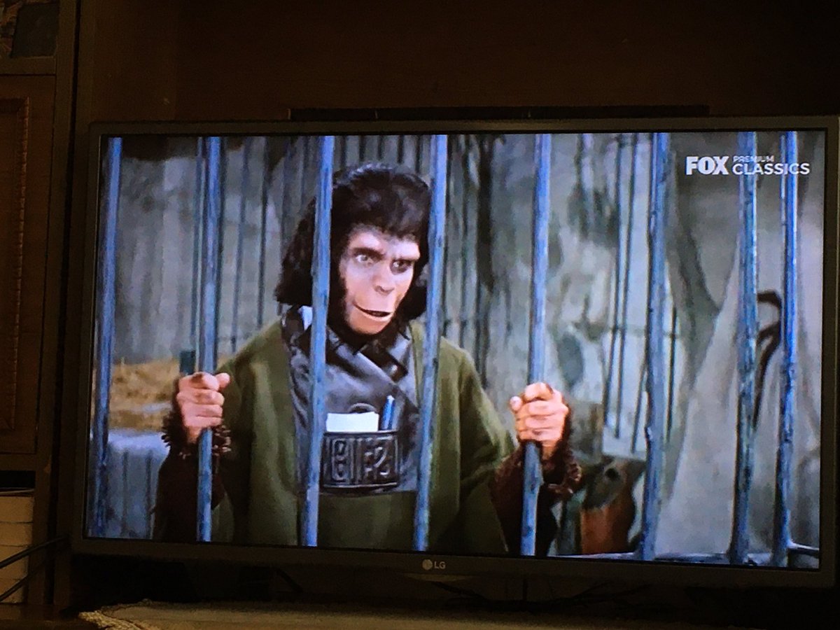 alberthall78's tweet photo. El Planeta de los Simios la película mas impacatante de mi vida. La novela adaptada de manera brillante en los años 60 que detonó una serie de cintas inolvidables. #ElPlanetadelosSimios ahora por #FoxClassics https://t.co/PcF1jufK4d