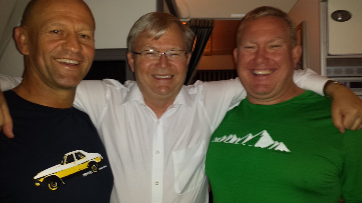 drballso's tweet image. ⁦@fffallingbricks⁩ ⁦@RealMarkLatham⁩ ⁦@bradsle⁩ #kevin07 has plenty of form as a media harlot. He’s about as easy to get as a packet of Winfield Reds, even for a couple of B grade hacks like us