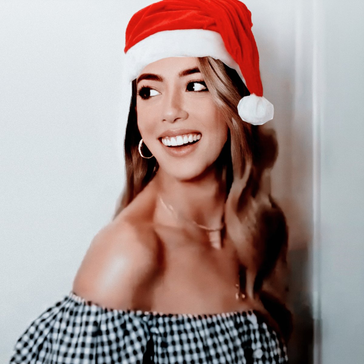 Chloe Bennet Brasil • FÃ-CLUBE tweet media