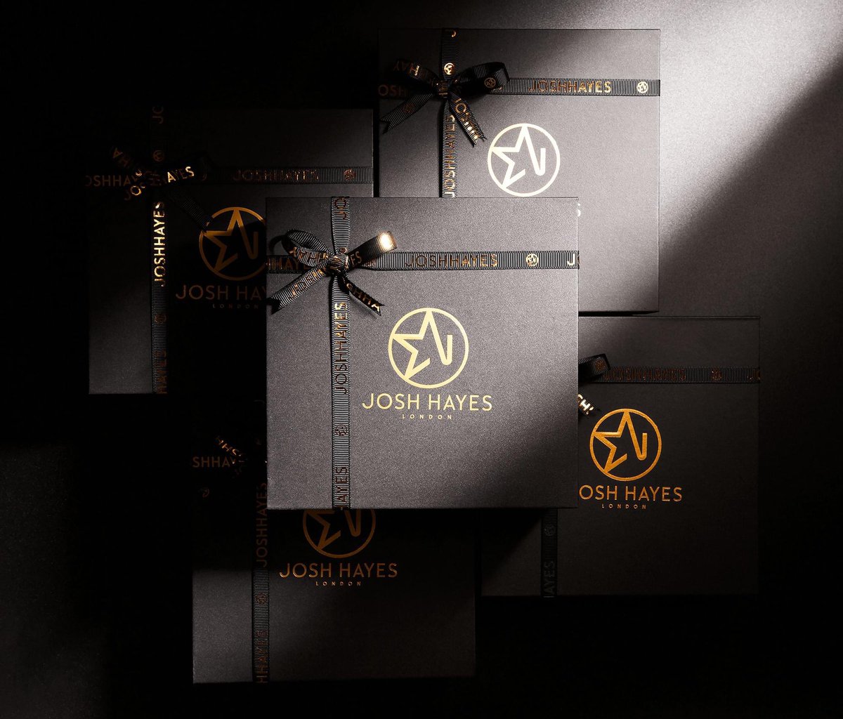 JOSHHAYESLONDON's tweet photo. Exceptional Gifting this Holiday Season. Shop https://t.co/X2DzKiXDHs to discover #TheLouisCollection of handcrafted card holders, available in 3 classic finishes.

#JOSHHAYESLONDON #JOSHHAYES #GIFTIDEAS #LUXURYGIFTS #BLACKFRIDAY https://t.co/9p19dTsMmF