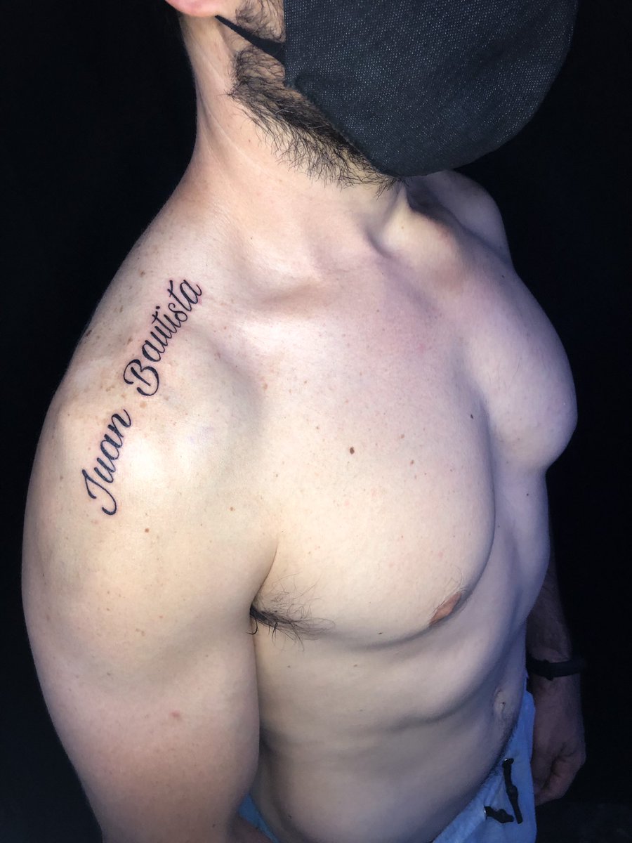 chuloMtzTATTOO's tweet photo. Gracias por la confianza amigos ! @maquirv @maquirv @pinche.studio #graciassiempre #tattoosliners #tattoblack #blacktattoo #lettering #letteringtattoo #cursiva #cursivatattoo #letrascursivas #familia👪 #familiatattoo #tattoodelicados🤗🤙🤘🤞 #familia💕 #hijos https://t.co/ENpRQEySFX