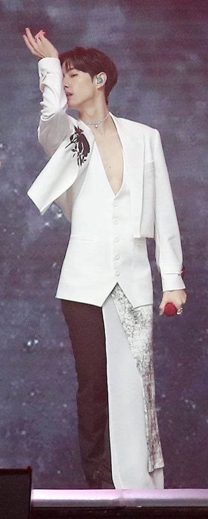 Thread of Mark in low cut/chest out shirts.  #GOT7    @GOT7Official