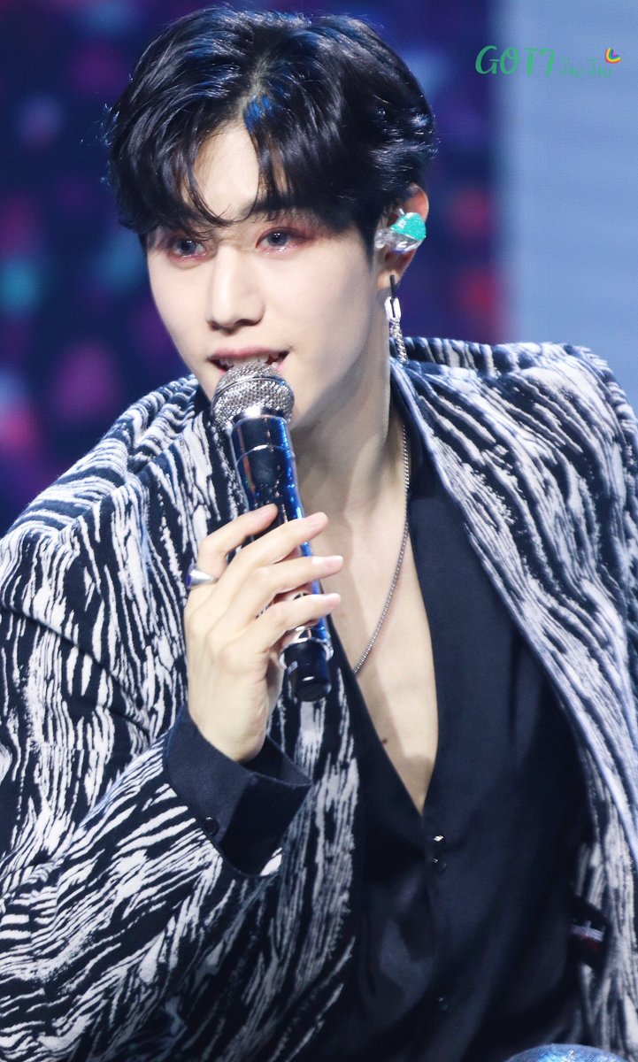 Thread of Mark in low cut/chest out shirts.  #GOT7    @GOT7Official