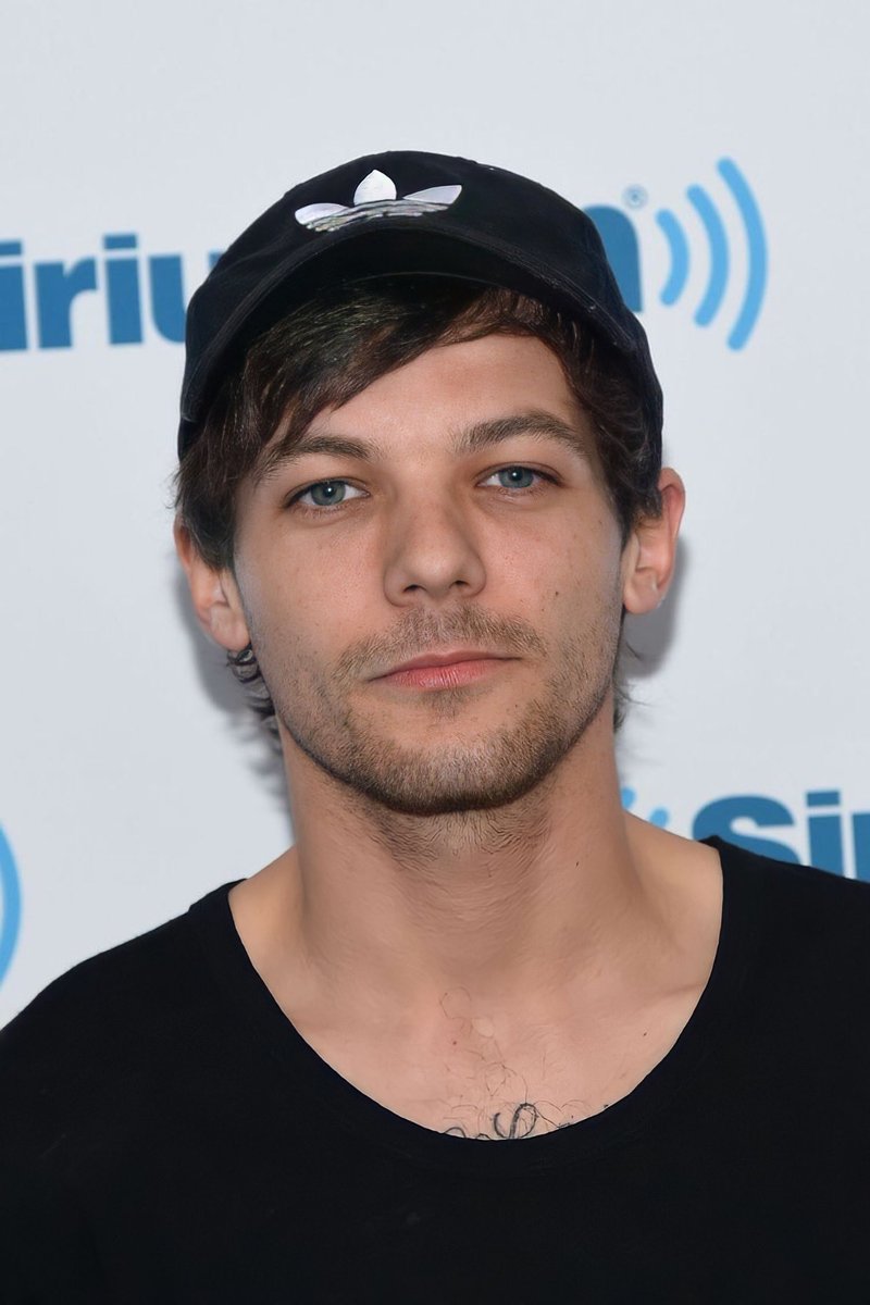 dinamicasLT's tweet photo. — consigna 8
louis dice que tienen que dibujar esta foto virtual o en papel y citarla, no vale palitos y se tiene que entender https://t.co/QF8orBIanE