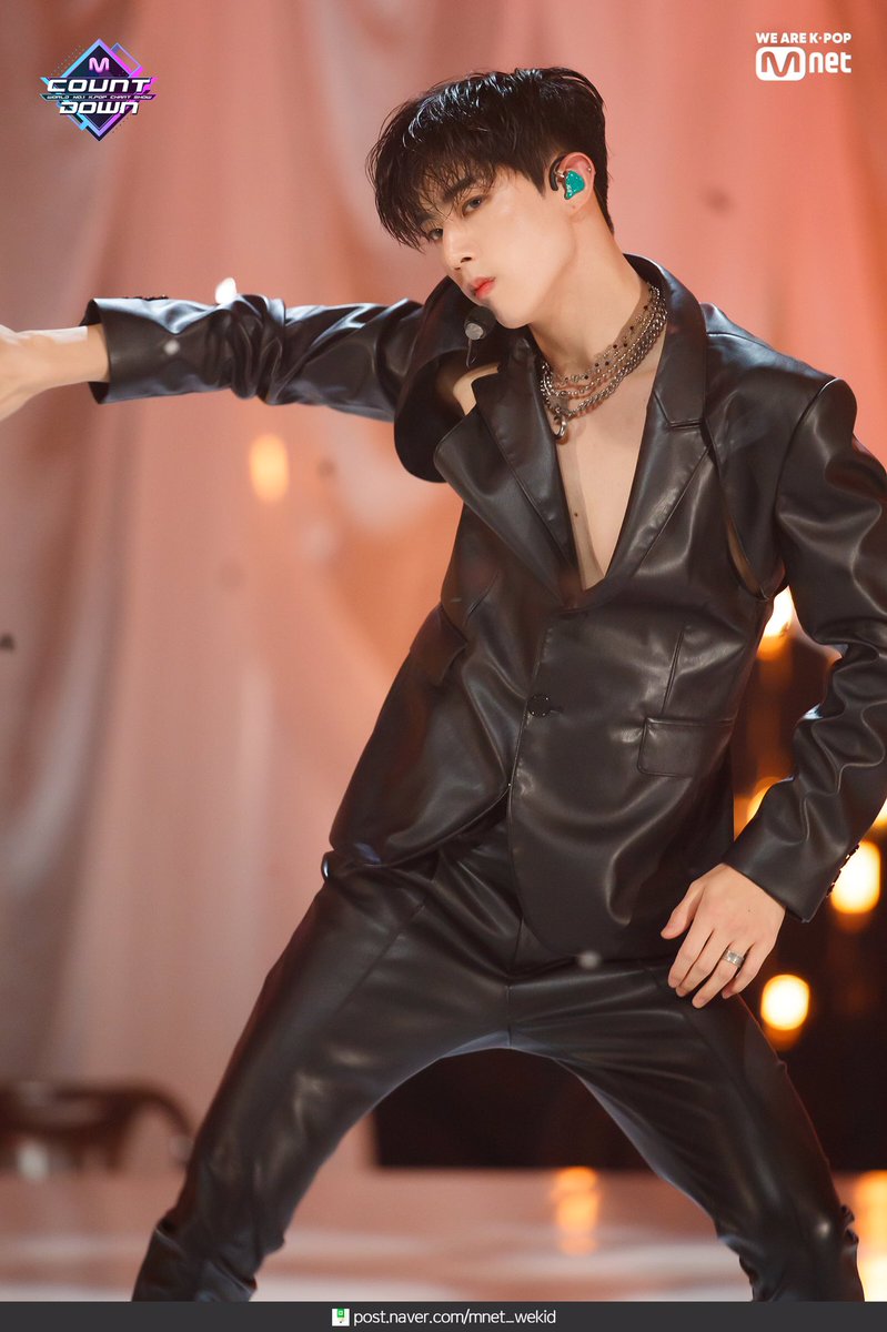 Thread of Mark in low cut/chest out shirts.  #GOT7    @GOT7Official