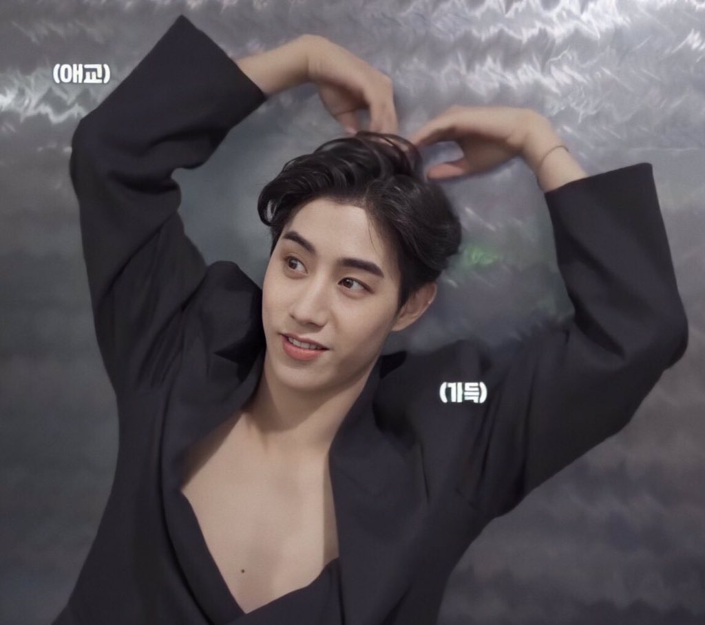 Thread of Mark in low cut/chest out shirts.  #GOT7    @GOT7Official