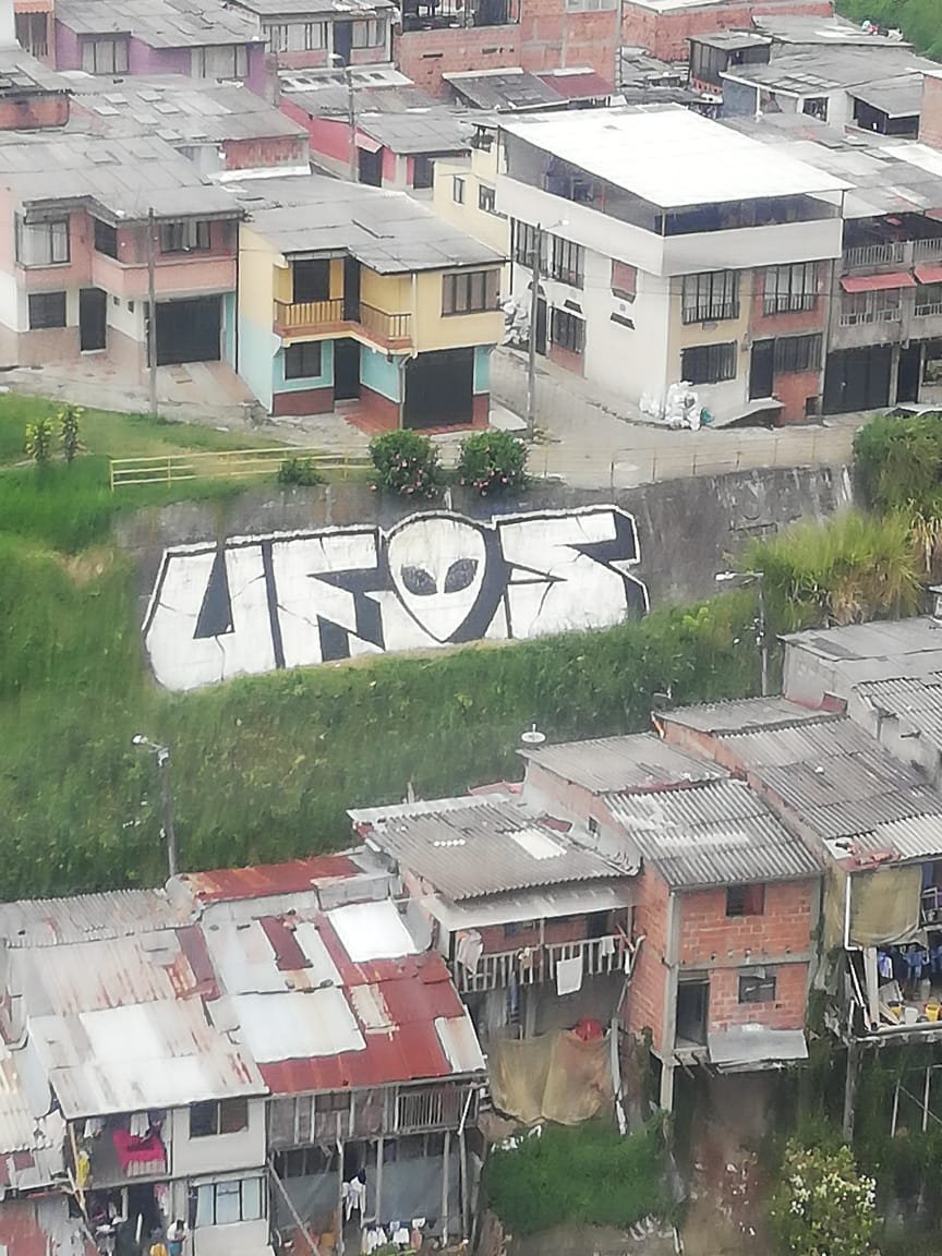 ufosvzla's tweet photo. Nuevos Avistamientos en Colombia
. 
. 
. 
. 
. 
. 
#somosufos #ufosvzla #ufoscrew #orientalvandals #graffitilatino #Venezuela #Colombia #latinoamerica https://t.co/pvjQulZu5o