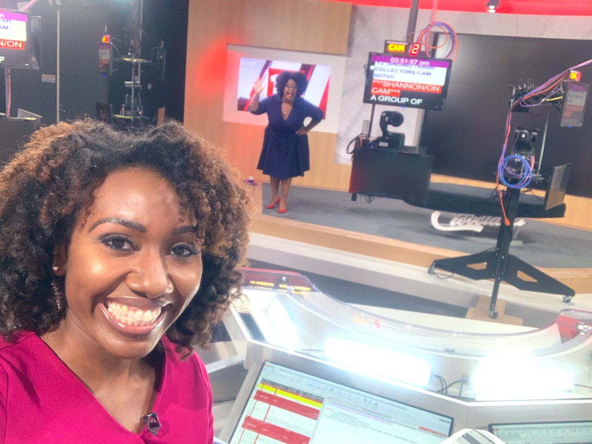 SmithTVNews's tweet photo. Oh, just two weekend gals anchoring in a Friday! We’re flip flopping anchoring duties all night! @TVNewsLady https://t.co/q7ADLzbYiW