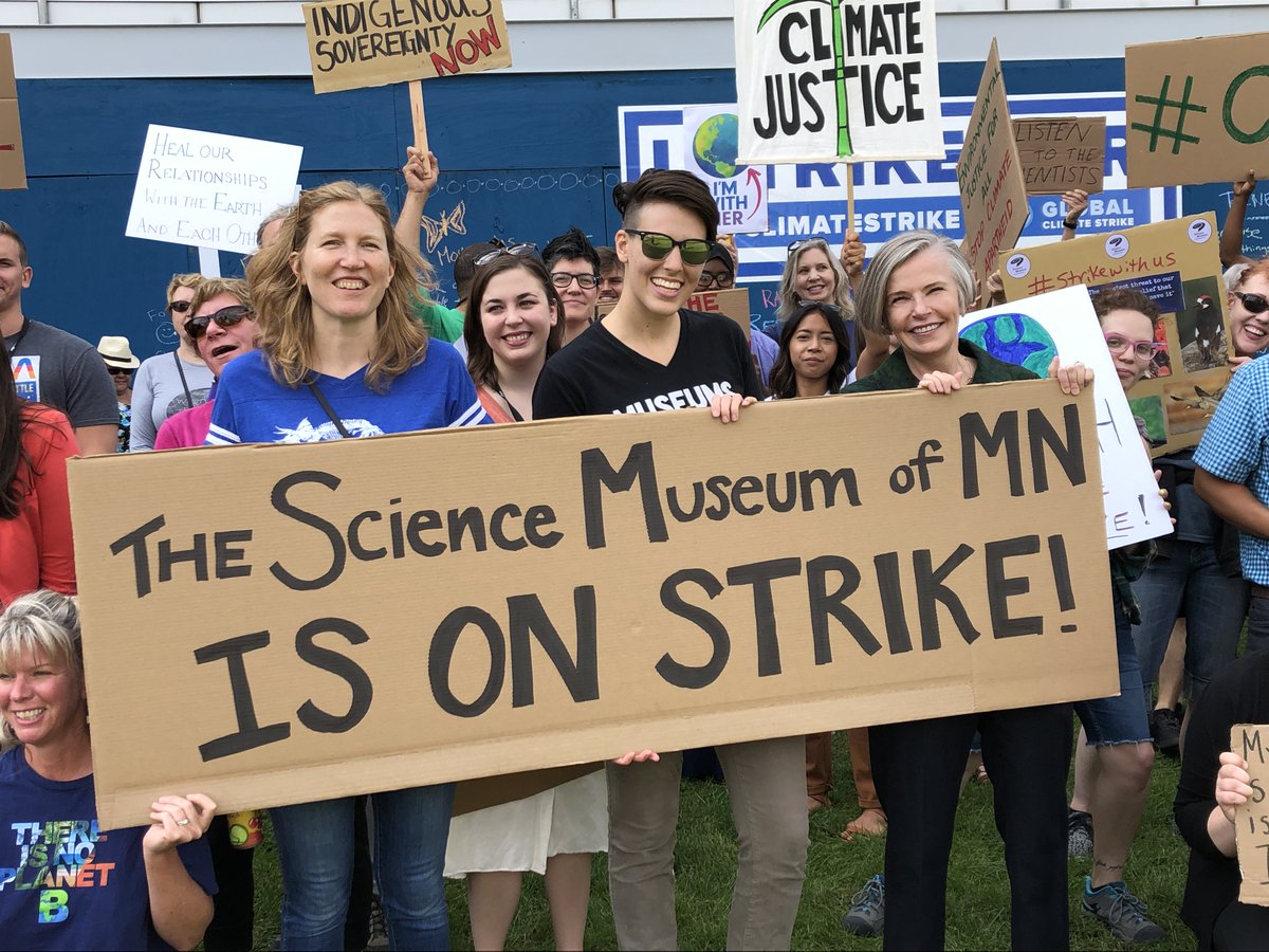 RoshiniR's tweet photo. What did @sciencemuseummn do after getting hit hard by #COVID19 effects? It went virtual and full #STEM ahead. CEO @AlisonBrownSMM joins #REALTalkwithRoshini on @wccoradio with an inside look. She's our #WinningMoment Nov 29 at 11:07am: https://t.co/42qGah3myw https://t.co/uHtGDNPqsI