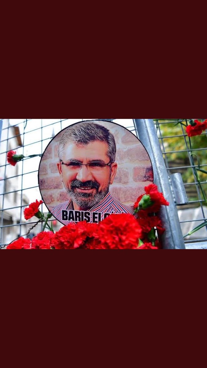 muzaferel's tweet photo. Karanlıkta bir vaveyladır sesin Ruhun Şad Olsun Amcam ❤️🙏 #TahirElcisiz5Yıl https://t.co/PjgeCTah91