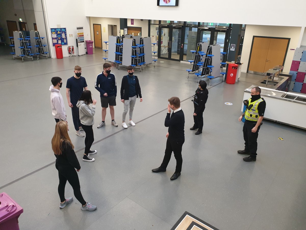 PSOSMoray's tweet photo. This week Community Police Officers PC’s Jamie Dey and Kim Robertson attended at #ElginHighSchool to meet with some S6 students who have agreed to set up a youth forum and work with #Elgin officers.
Alot of good ideas brought to the table.
#NoPunningInTheHall #AlwaysAClassAct https://t.co/q0d6xPmknv