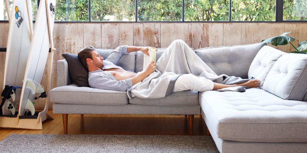Celliant's tweet photo. When it’s time to chill, it’s time for Yaasa’s Infinity Blanket. Powered by Celliant, the blanket captures and converts your body heat into infrared energy, increasing local circulation which helps promote a more restful sleep and faster recovery. @yaasastudios #Celliant #yaasa https://t.co/UeUuWR7Al8