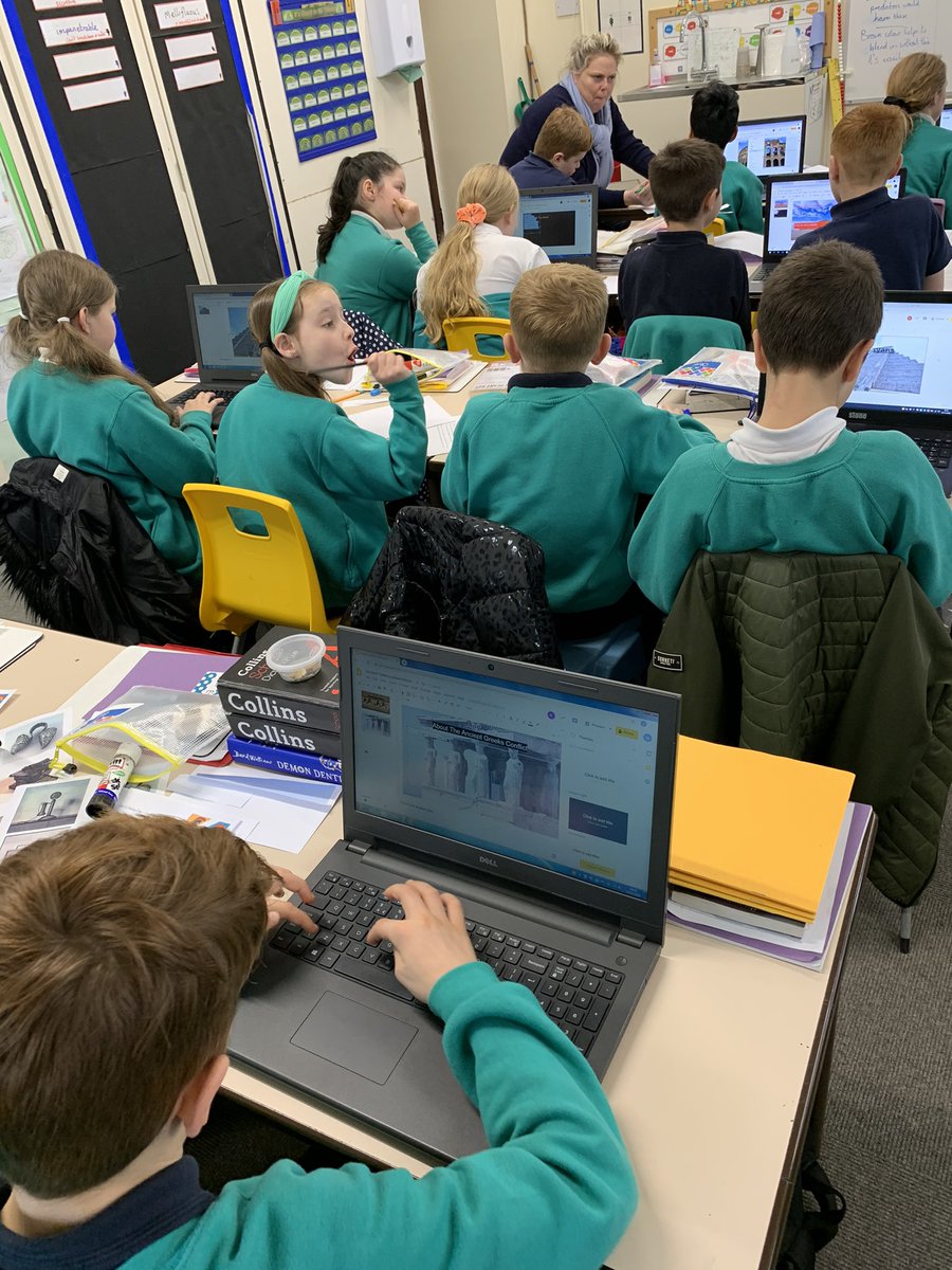 EagleyY6's tweet photo. Working collaboratively on @Google slides to produce presentations based on conflicts through the ages. #Teamwork #learningLens https://t.co/kL1n7K795f