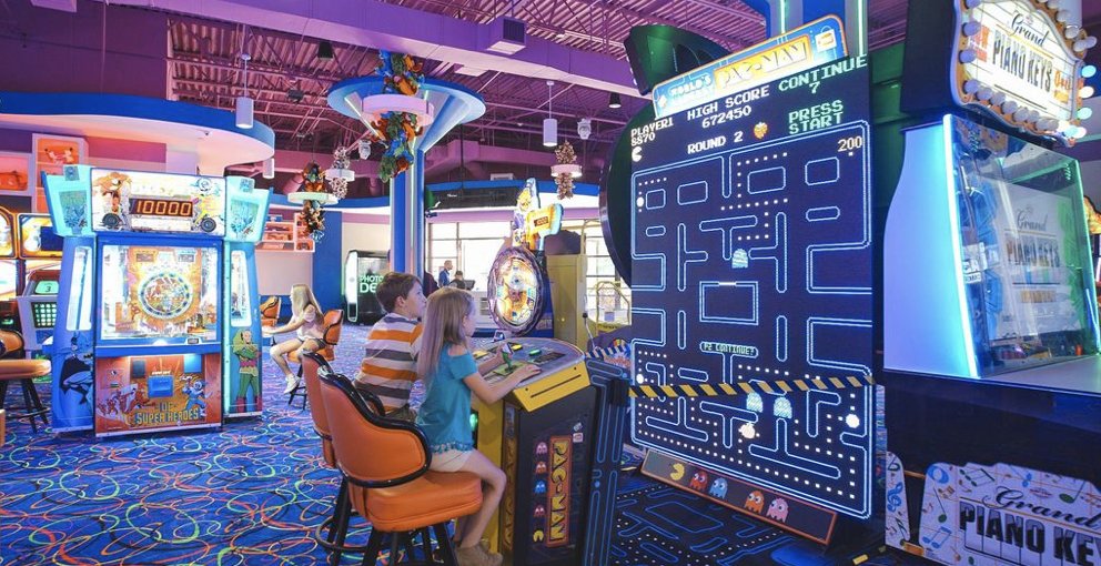 iconparkorlando's tweet photo. Fridays are for fun, and we know just the spot! 😎
Do you have a gamer in the family? Head out to Arcade City tonight to enjoy some friendly competition with the family. 🕹
🎟 https://t.co/DZWGDeIvSZ
#FamilyFun #OrlandoFamily #ArcadeCity #TGIF #ICONPark #OrlandoAttractions https://t.co/bN6IS3ZvHM