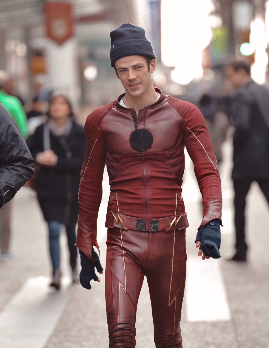 фигурка флеша от хот тойс. Flash таблетки. грант гастин флеш. Hot toys flash. Hot flashes.