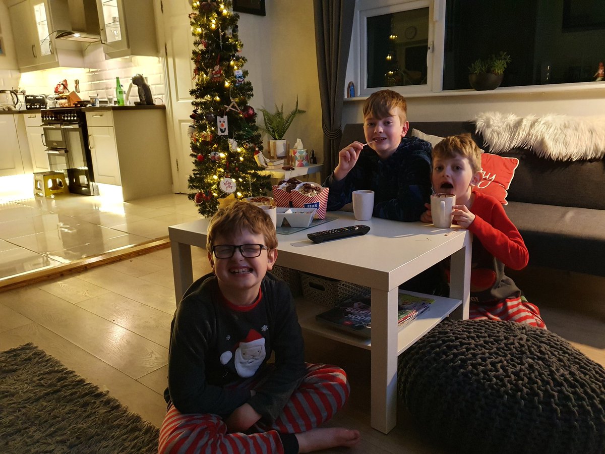 stephendukelow's tweet image. The Dukelow boys enjoying the #latelatetoyshow in Clonmel, Co.Tipp