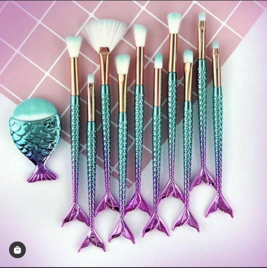 ShimmerMeCo's tweet photo. $10 MAKEUP BRUSH SETS Shop https://t.co/tM15cdY37b 🛍

•
  #Makeup #MUA #MakeupAddict  #MakeUpTutorial #GirlBoss #BodyButter #Lashvendor  #SkinCareRoutines     #BlackOwnedBusiness #CrueltyFree  #lashaddict #lashextensions #ShopShimmerMe #Cosmetics #Lashes https://t.co/1If9UCeeEA