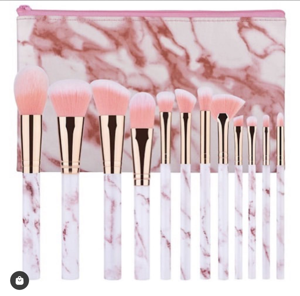 ShimmerMeCo's tweet photo. $10 MAKEUP BRUSH SETS Shop https://t.co/tM15cdY37b 🛍

•
  #Makeup #MUA #MakeupAddict  #MakeUpTutorial #GirlBoss #BodyButter #Lashvendor  #SkinCareRoutines     #BlackOwnedBusiness #CrueltyFree  #lashaddict #lashextensions #ShopShimmerMe #Cosmetics #Lashes https://t.co/1If9UCeeEA