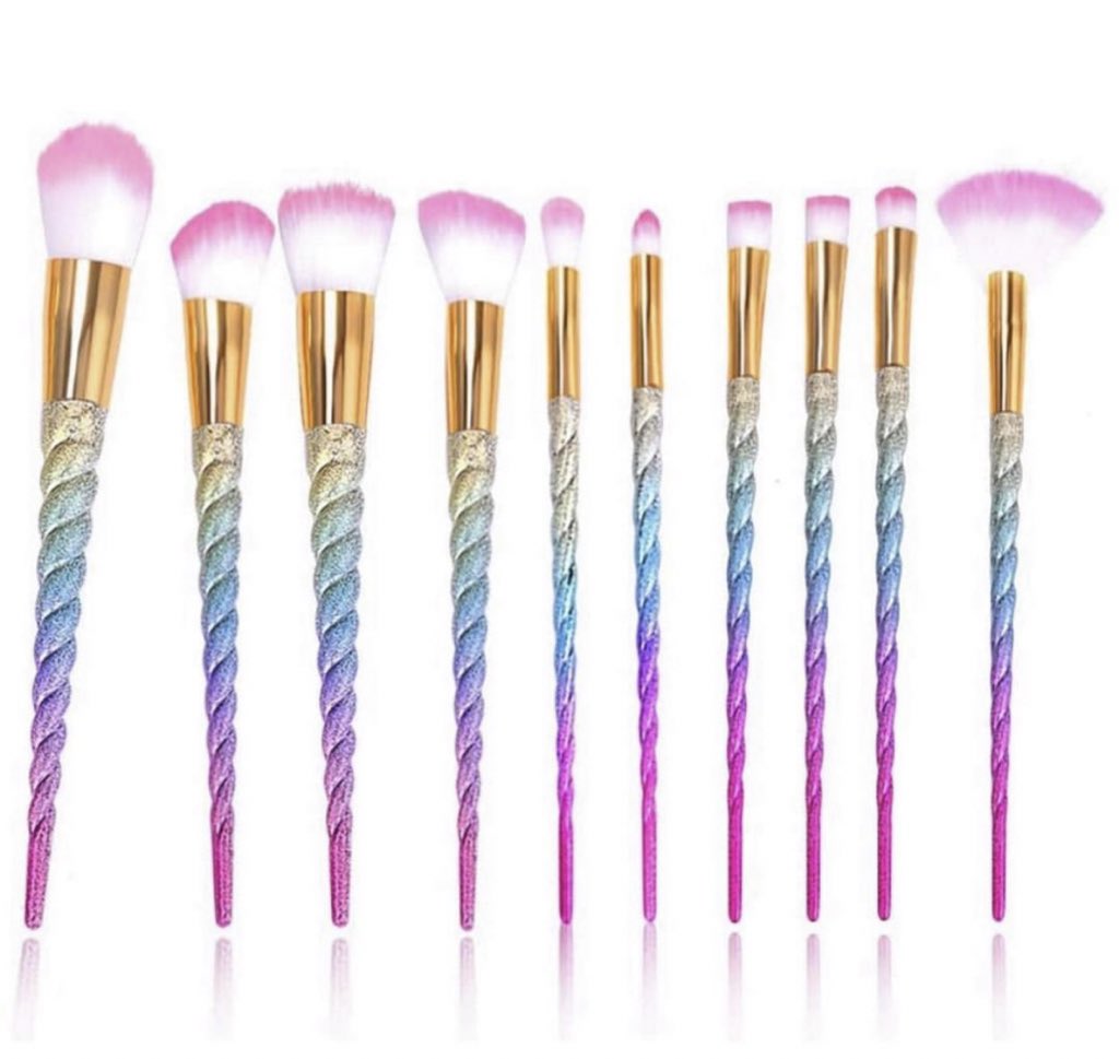 ShimmerMeCo's tweet photo. $10 MAKEUP BRUSH SETS Shop https://t.co/tM15cdY37b 🛍

•
  #Makeup #MUA #MakeupAddict  #MakeUpTutorial #GirlBoss #BodyButter #Lashvendor  #SkinCareRoutines     #BlackOwnedBusiness #CrueltyFree  #lashaddict #lashextensions #ShopShimmerMe #Cosmetics #Lashes https://t.co/1If9UCeeEA