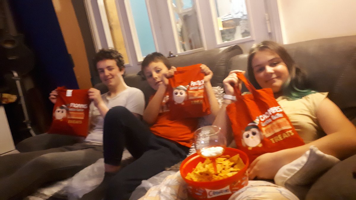 sineadmora's tweet photo. #TheLateLateShow
#thelatelatetoyshow
Hi Ryan
From All the Laffan's in Co. Wicklow https://t.co/q65fBa5VK9
