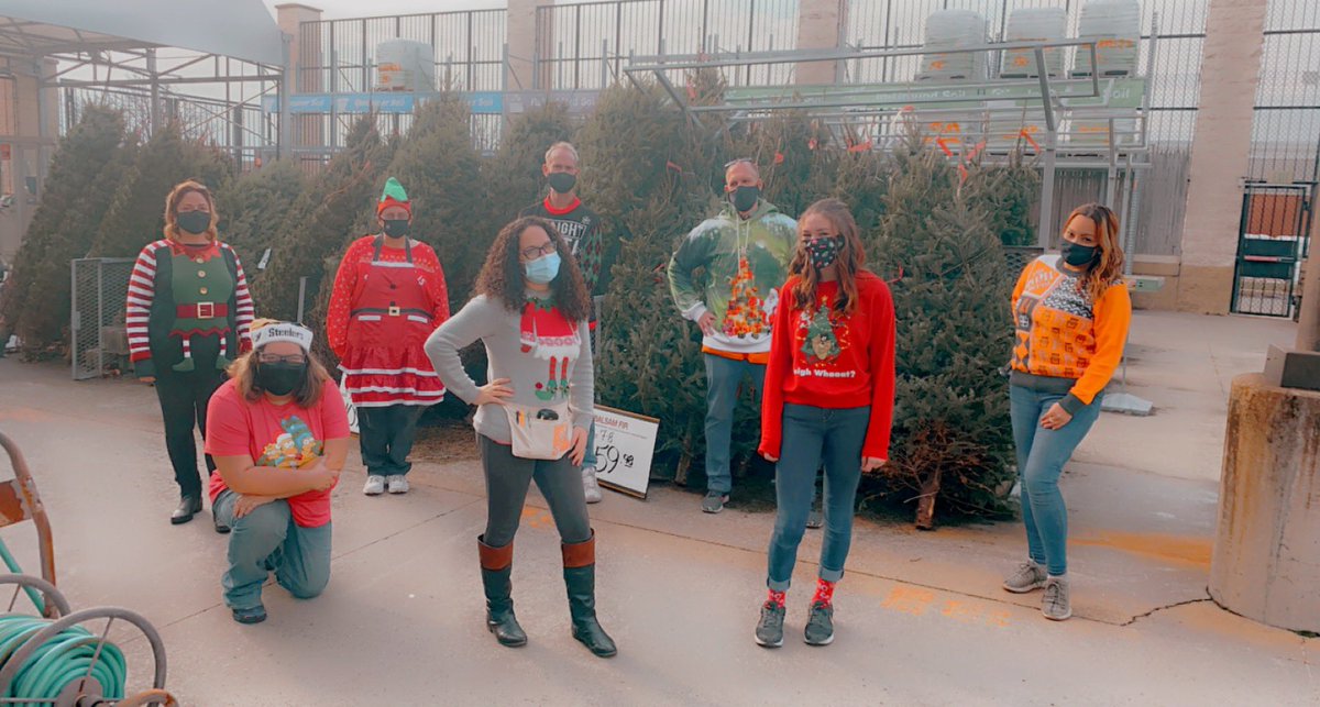 #BlackFriday 2020 here at #1246 #Fantastic #HolidaySpirit ⁦<a href="/sad327/">kra_ur</a>⁩ ⁦<a href="/Meli_Mel81/">Melissa</a>⁩ ⁦<a href="/danielleHD_roc/">Danielle</a>⁩ ⁦<a href="/YotnielH/">Yotniel Hernandez</a>⁩ ⁦@ROCAnne70⁩ ⁦@ROCMatt70⁩