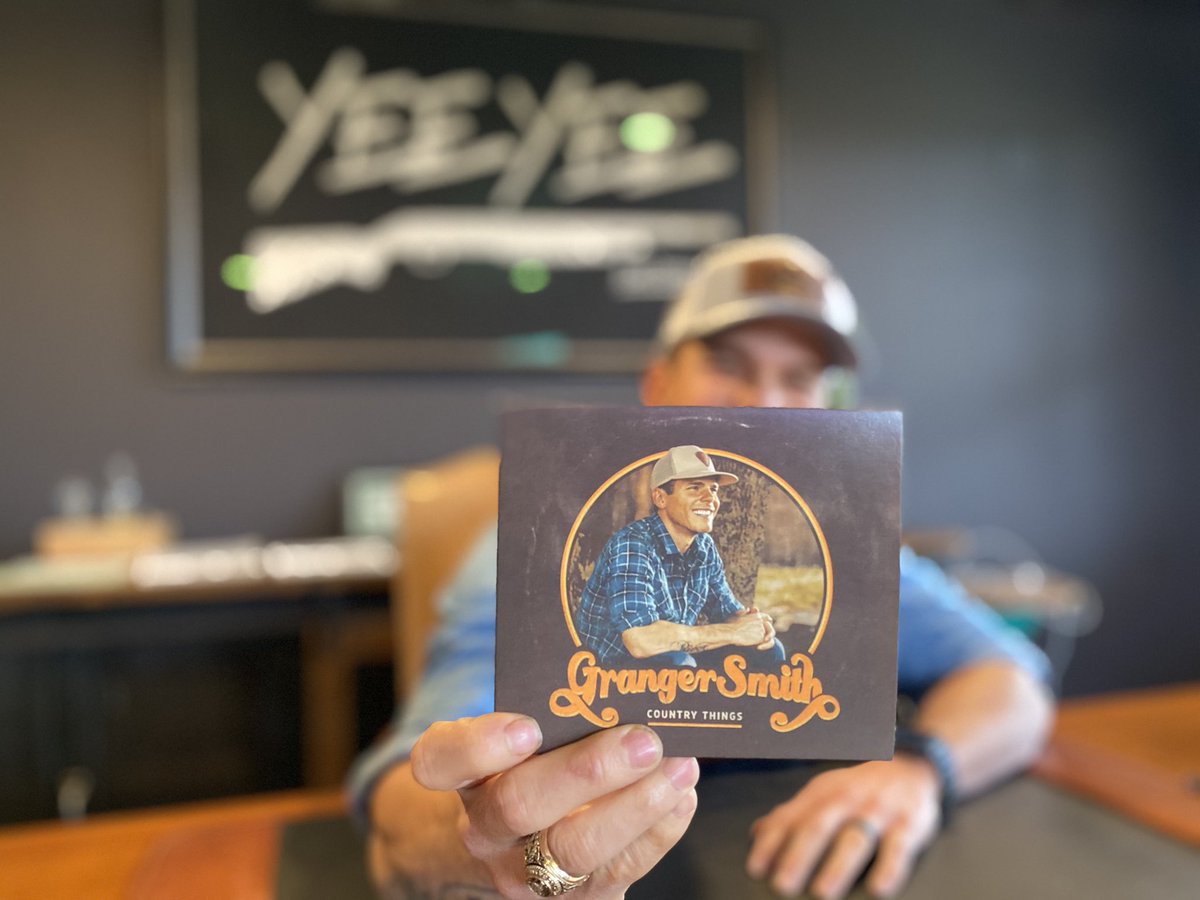 Country Things...all 16 songs are finally here!

Thank you, thank you, thank you. I’m very grateful. I hope y’all love it like I do!