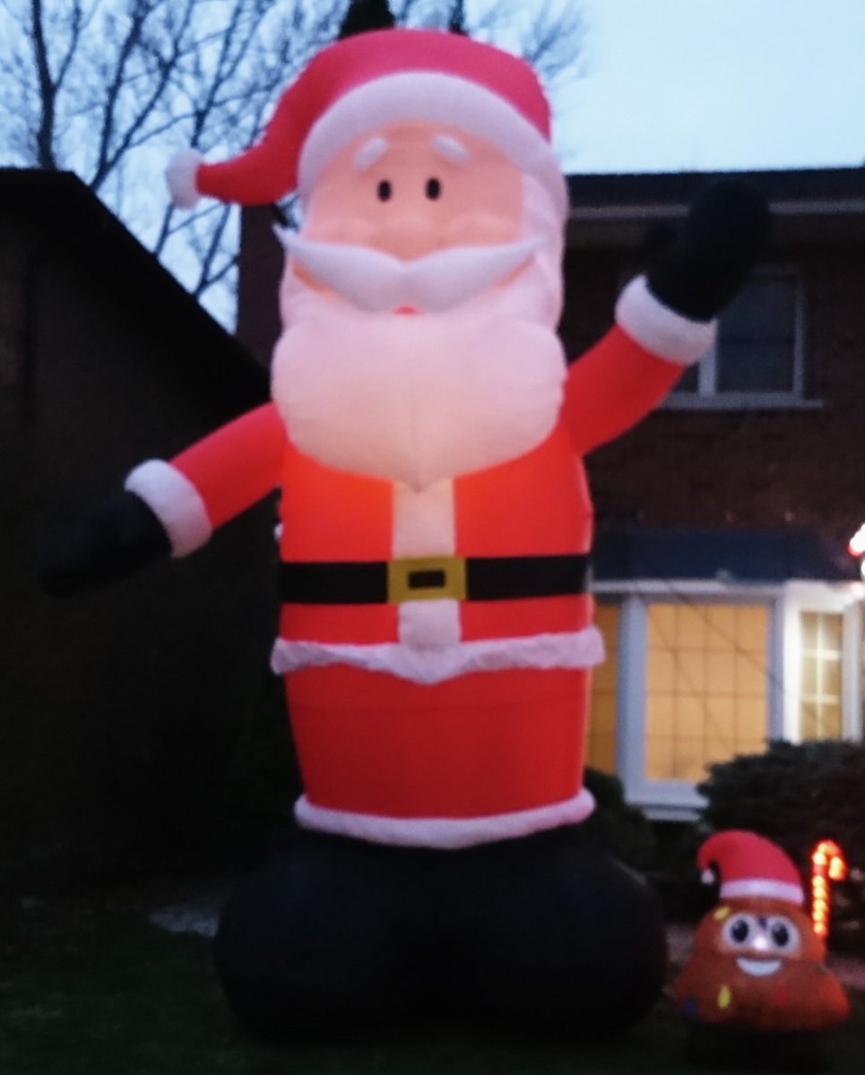 marilouknowles's tweet photo. Ran 6.00 km with Nike Run Club #SantaPoop🎅💩 https://t.co/4UNV0EH7LX