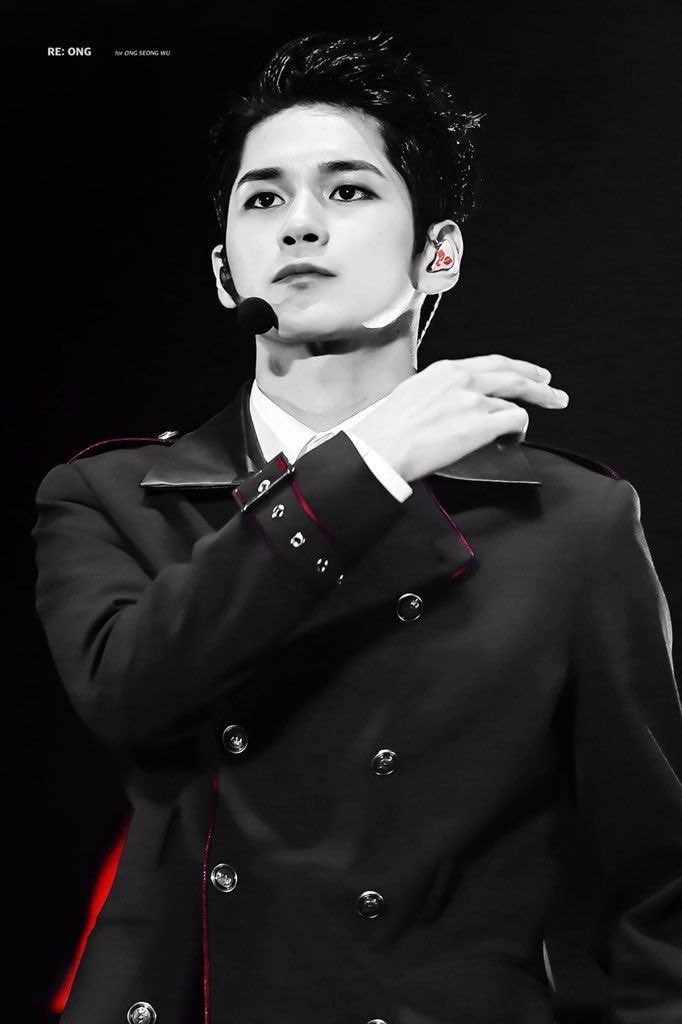 181128 #옹성우 #ONGSEONGWU

AAA 시상식